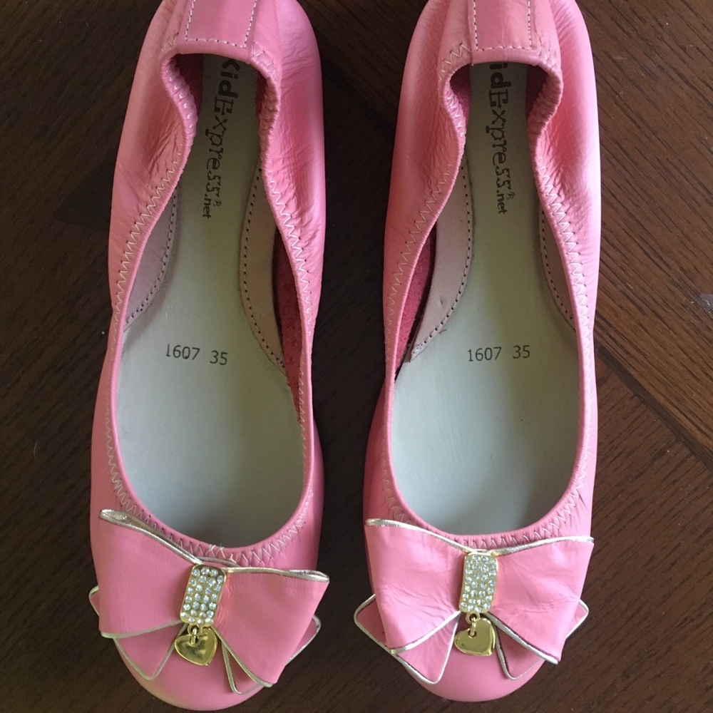 Girls pink bow flats